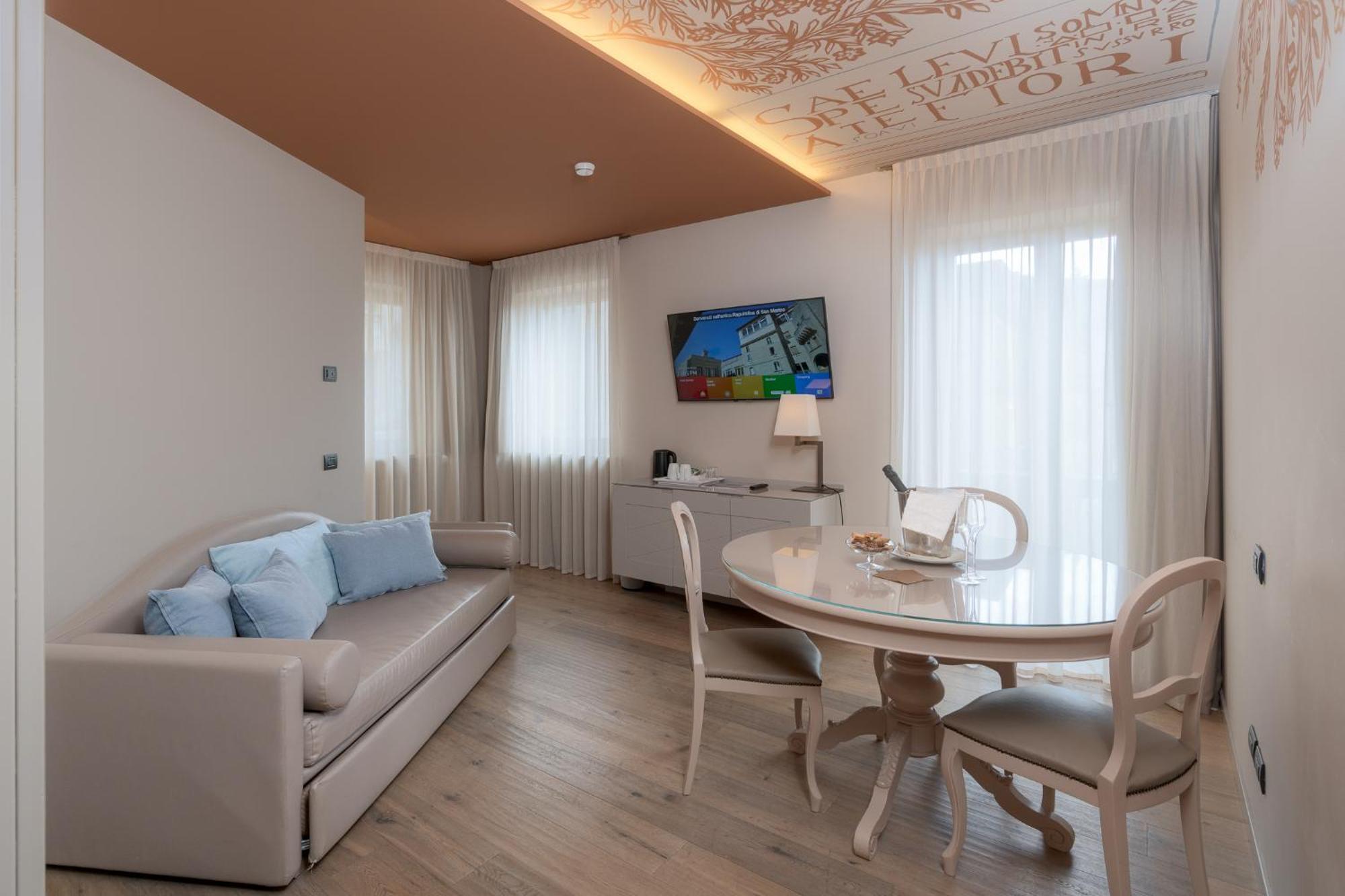 Titano Suites 산마리노 외부 사진